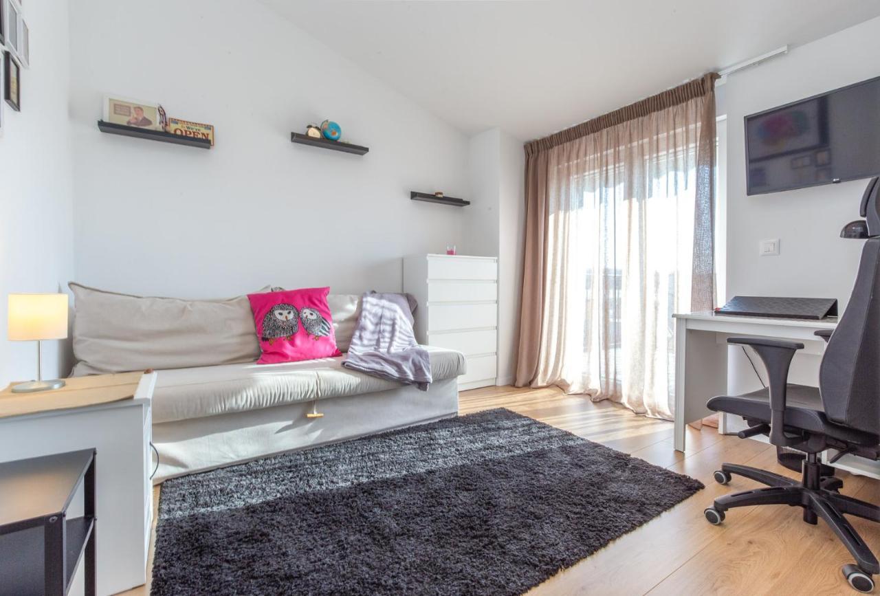 Apartmani Lucija โปเรช ภายนอก รูปภาพ